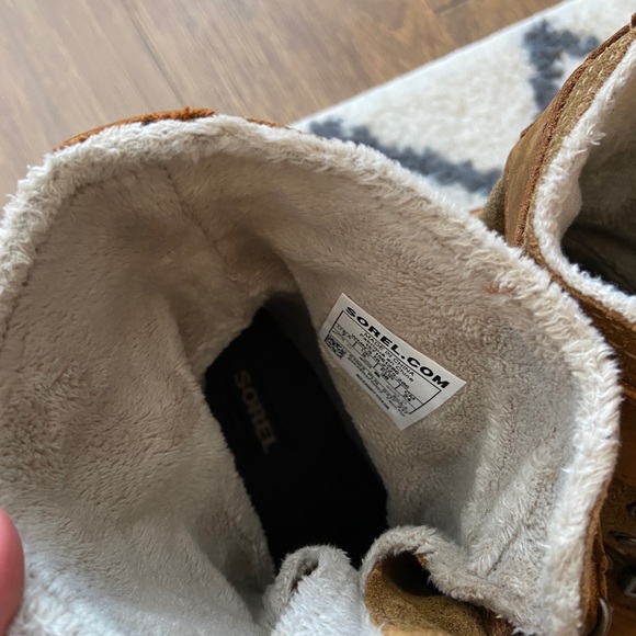 NWT, Sorrel Winter Boots Womens in Size 7 - Picture 4 of 6